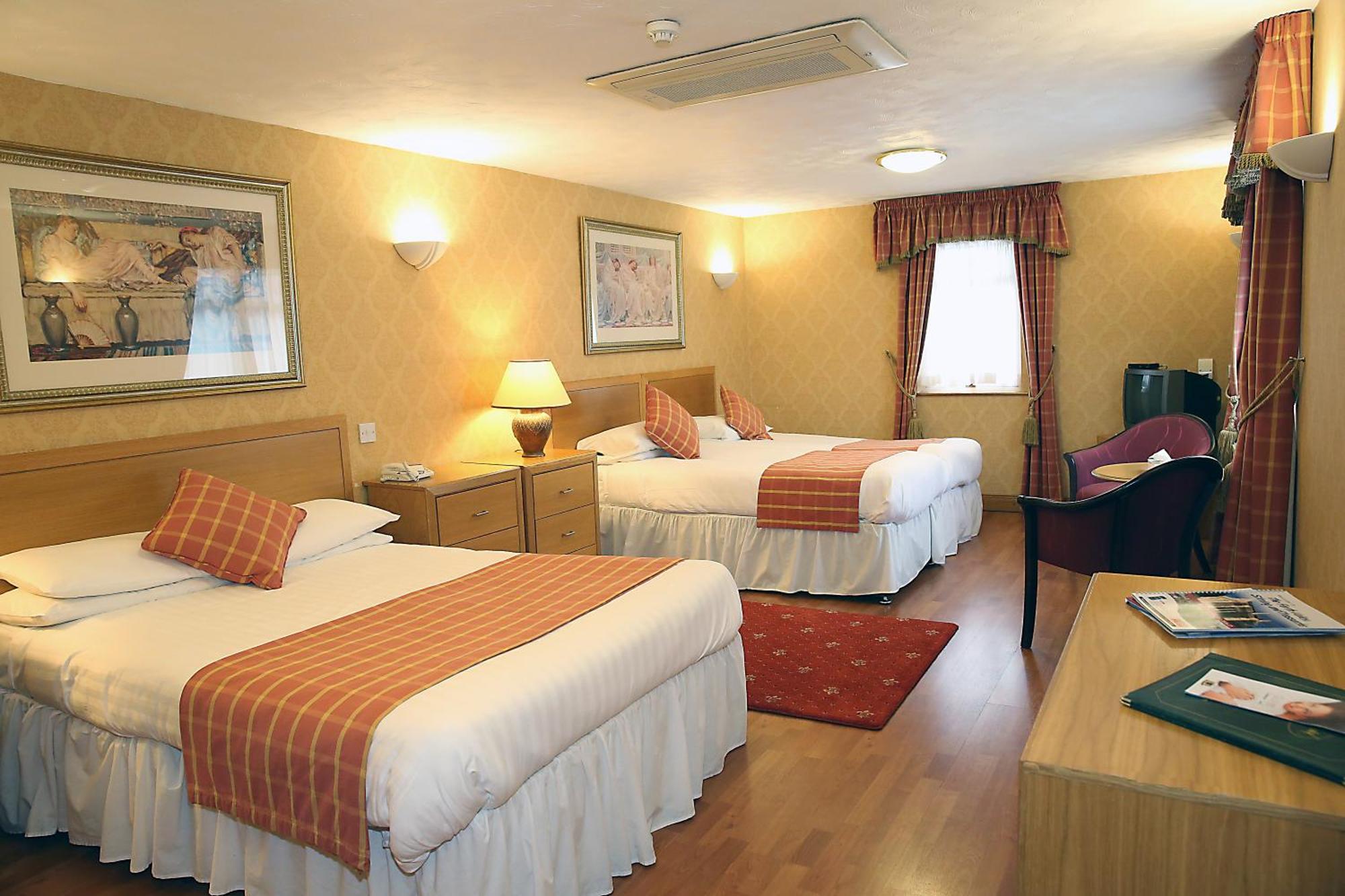 Leapark Hotel Grangemouth Eksteriør bilde