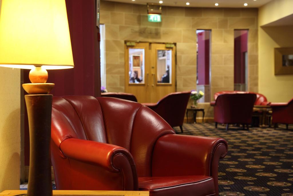 Leapark Hotel Grangemouth Eksteriør bilde