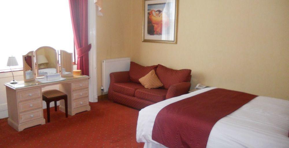 Leapark Hotel Grangemouth Eksteriør bilde